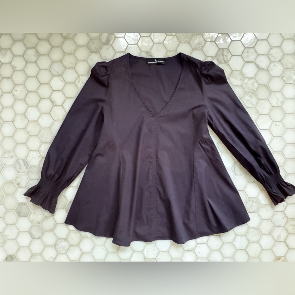 Pomander Place Navy V-Neck Puff Sleeve Blouse Small Tuckernuck Preppy Top